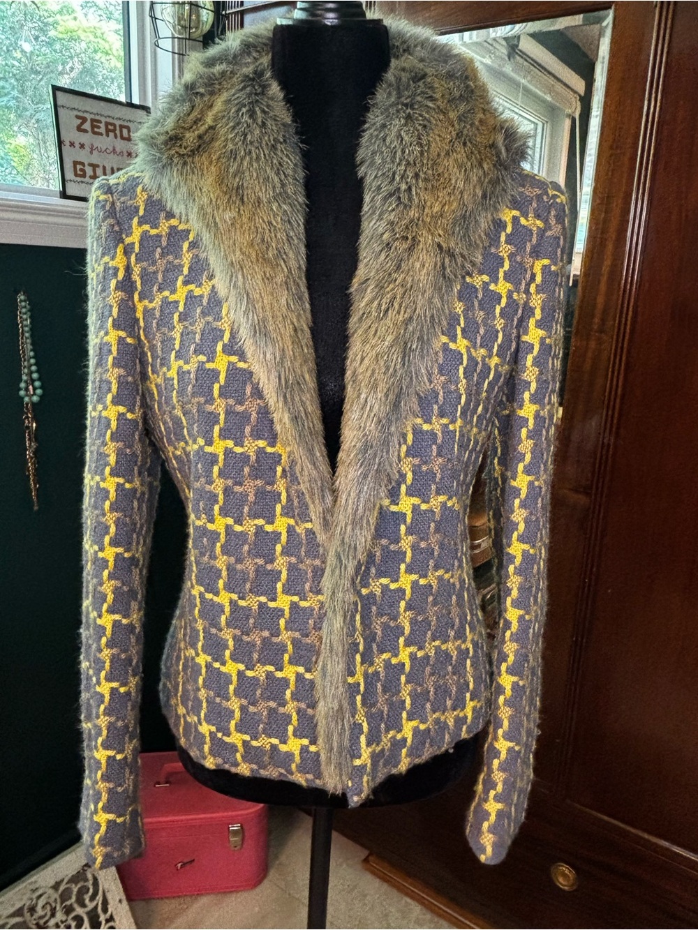 Vintage Harve Benard Yellow Houndstooth Wool Blazer Jacket Fur Collar Size 6
